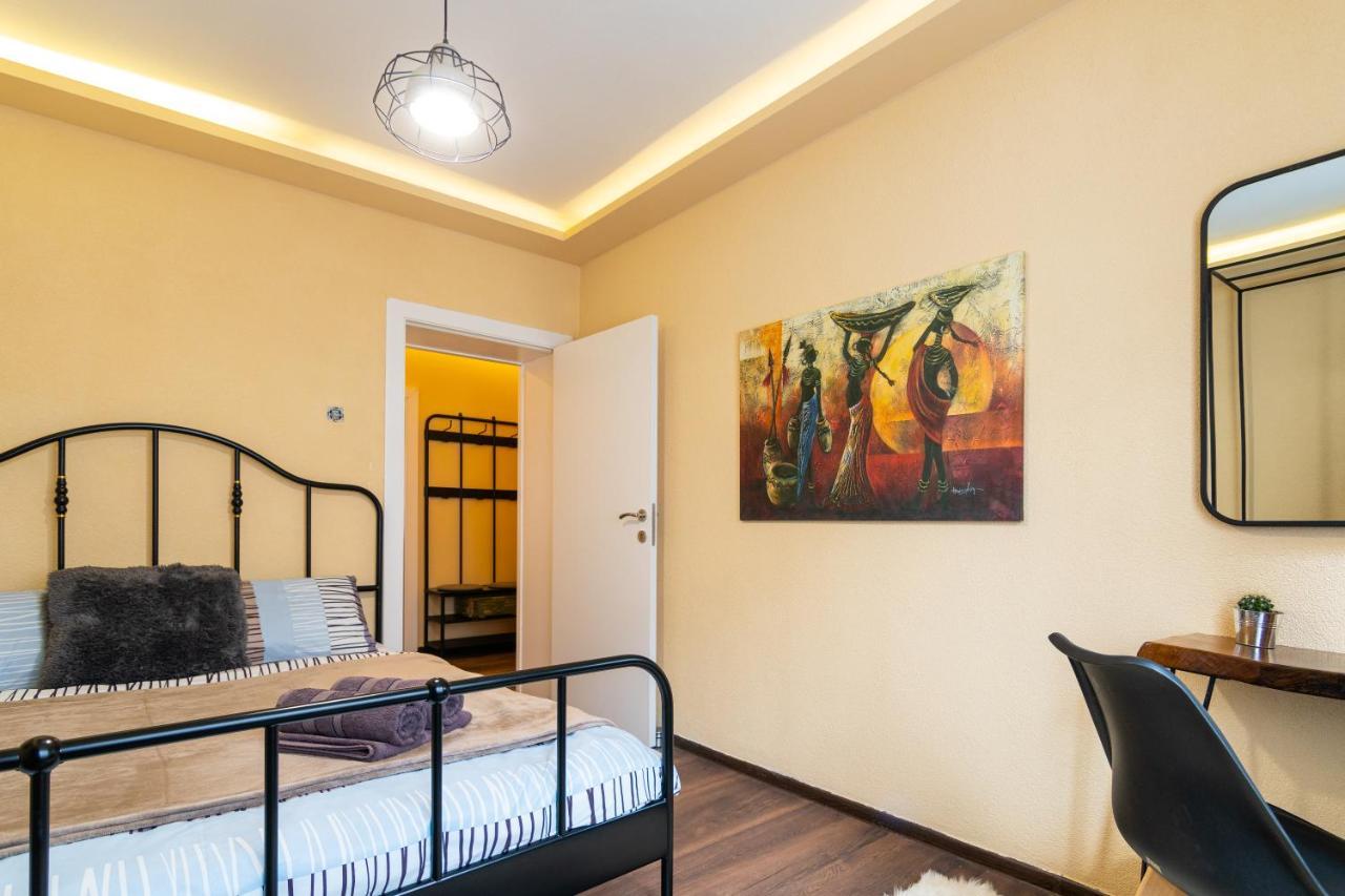 Apartments Skopje Downtown Bagian luar foto